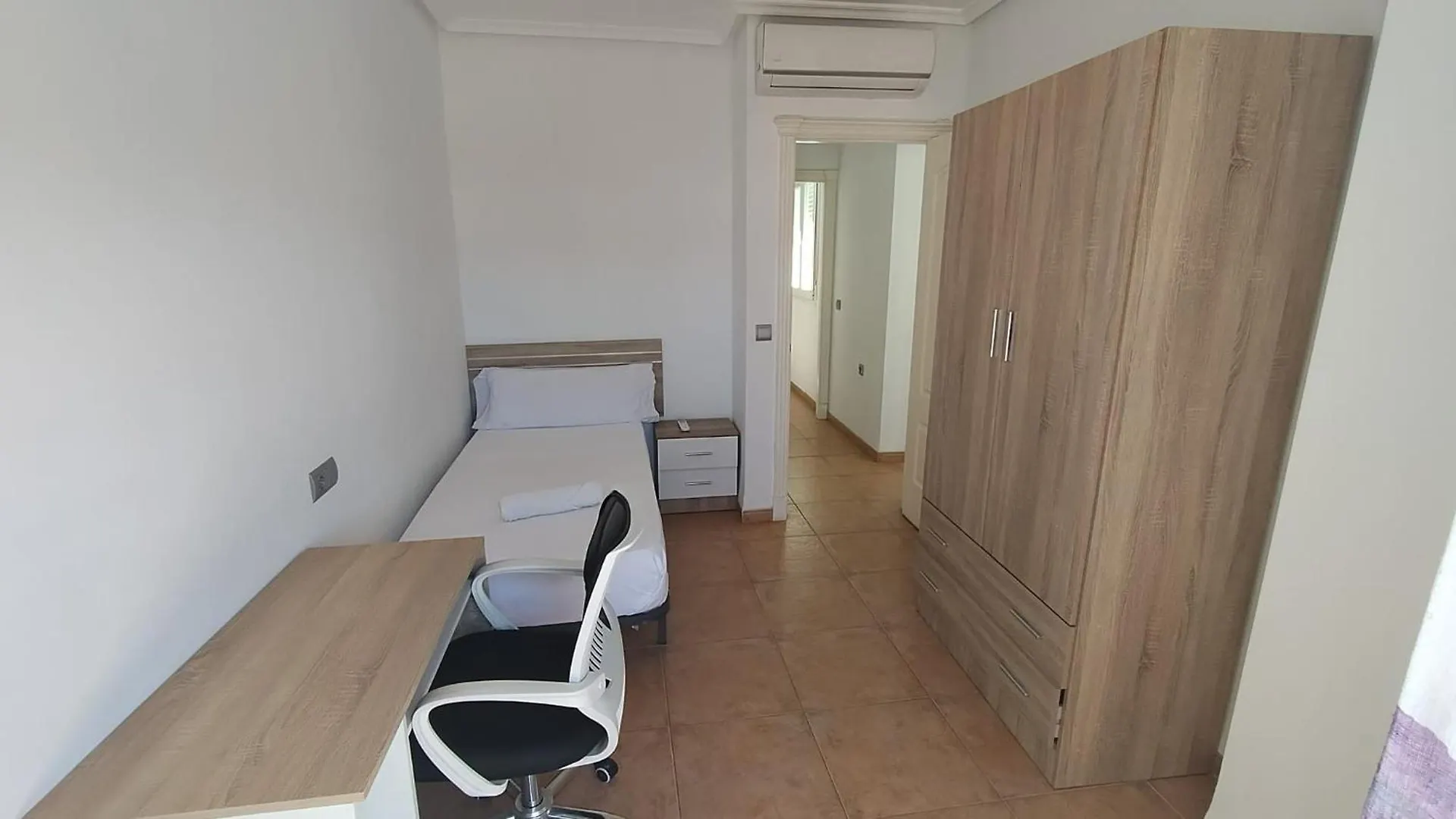 Atico Amplio Y Luminoso Roquetas De Mar Zona Centro Garaje Solo Si Esta Disponible Apartment